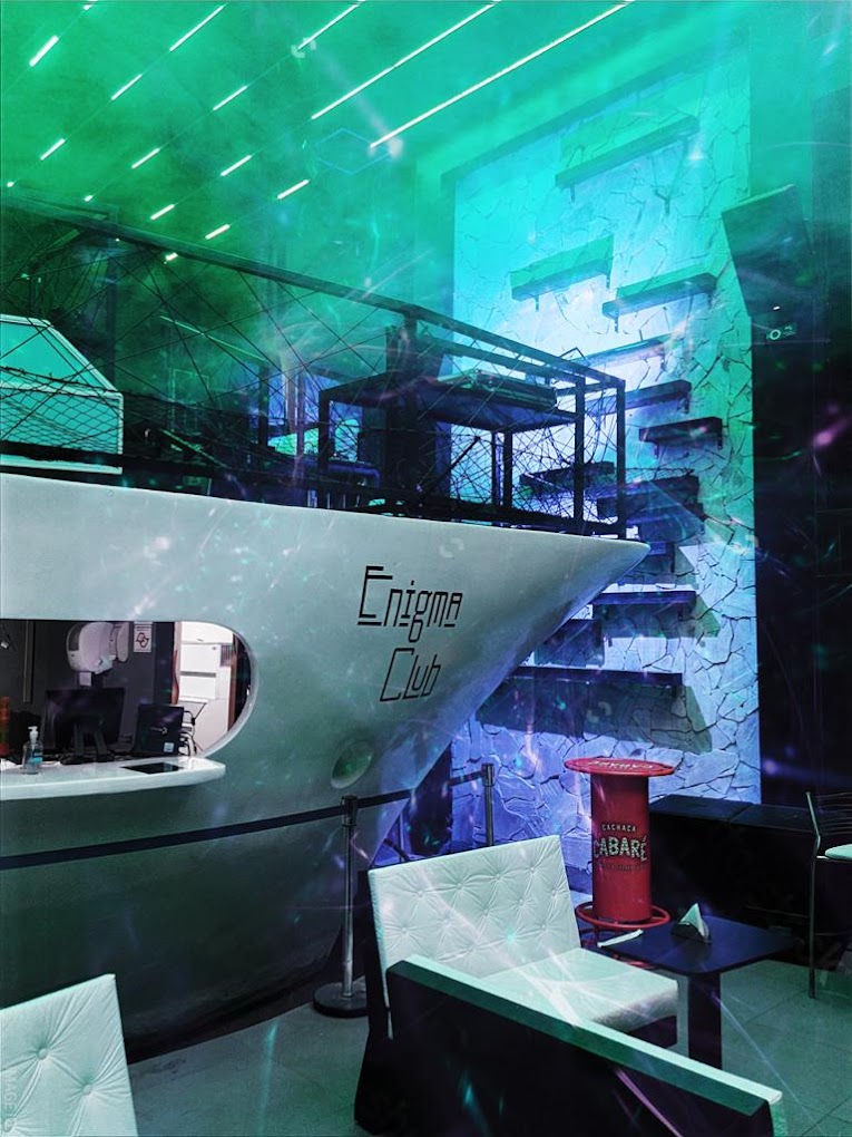 Navio de 17 metros da Enigma Clube casa de swing em  Moema SP Iluminado