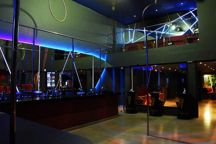 Pista de dança com polidance Spicy Club balada liberal em  Moema - SP