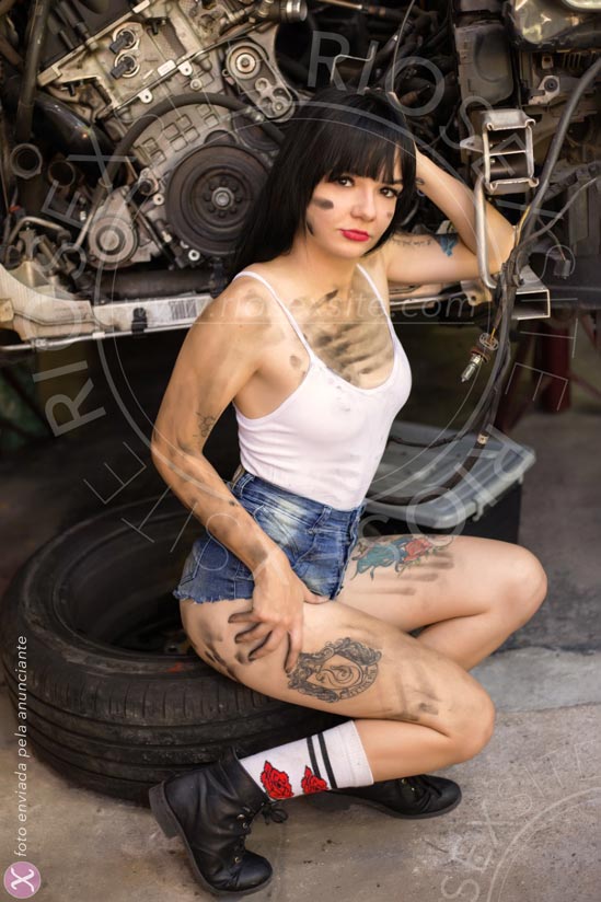 5ª foto da Cristal Weedon