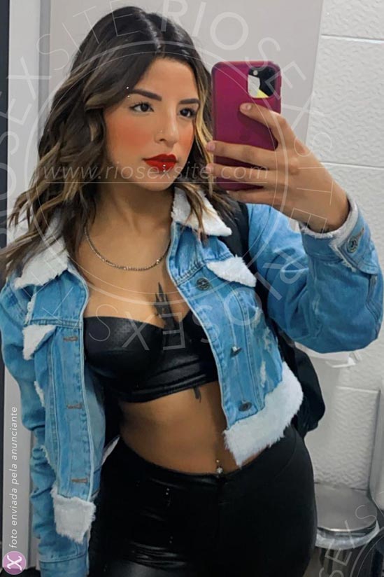 13ª foto da Jade Sampaio