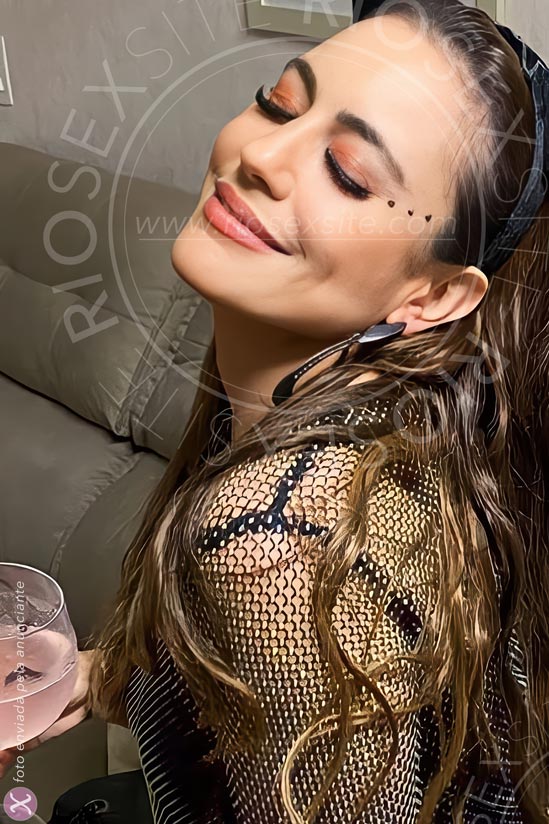 1ª foto da Ayla Meden