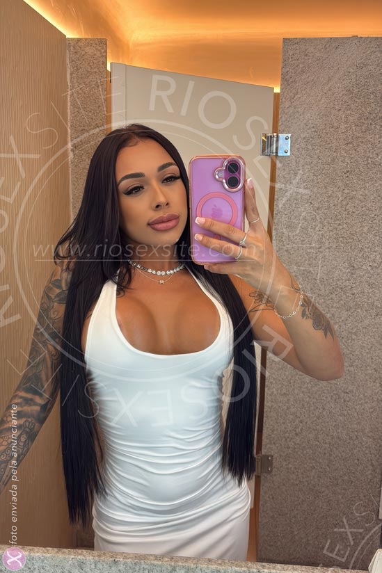 3ª foto da Mirela Motta