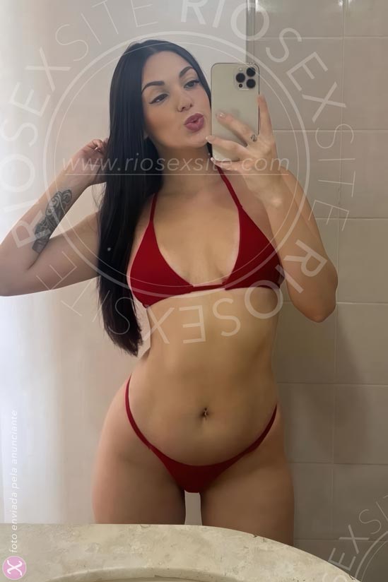 28ª foto da Clara Hills