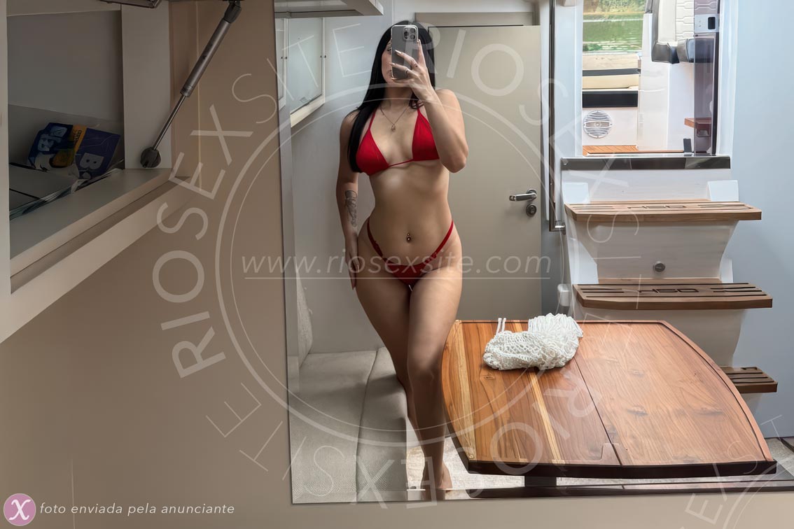 31ª foto da Clara Hills