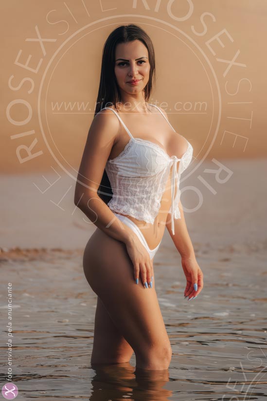 9ª foto da Laura Camila