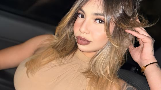 Luxury escort in Copacabana - Big breasts